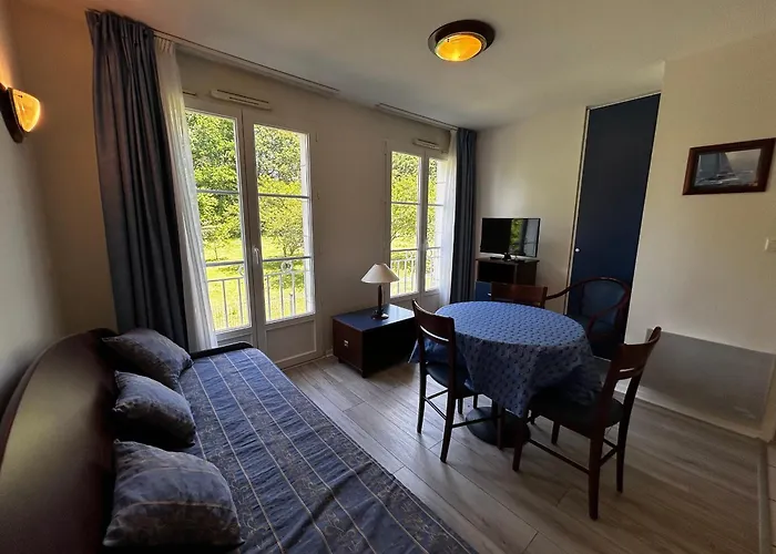 T2 Avec Piscine Commune Et Wifi A 200m Des Thermes - Fr-1-541-175 Apartmán