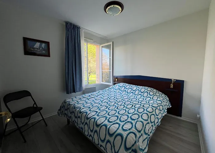 T2 Avec Piscine Commune Et Wifi A 200m Des Thermes - Fr-1-541-175