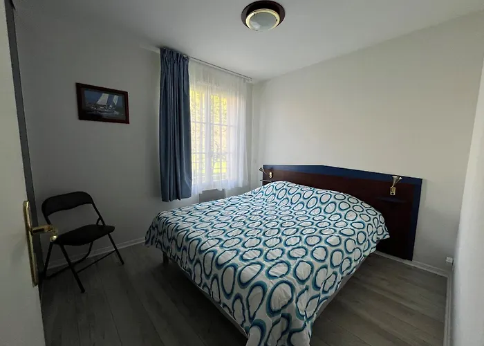 T2 Avec Piscine Commune Et Wifi A 200m Des Thermes - Fr-1-541-175 *